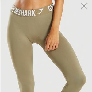 Gymshark fit leggings Washed Khaki/White